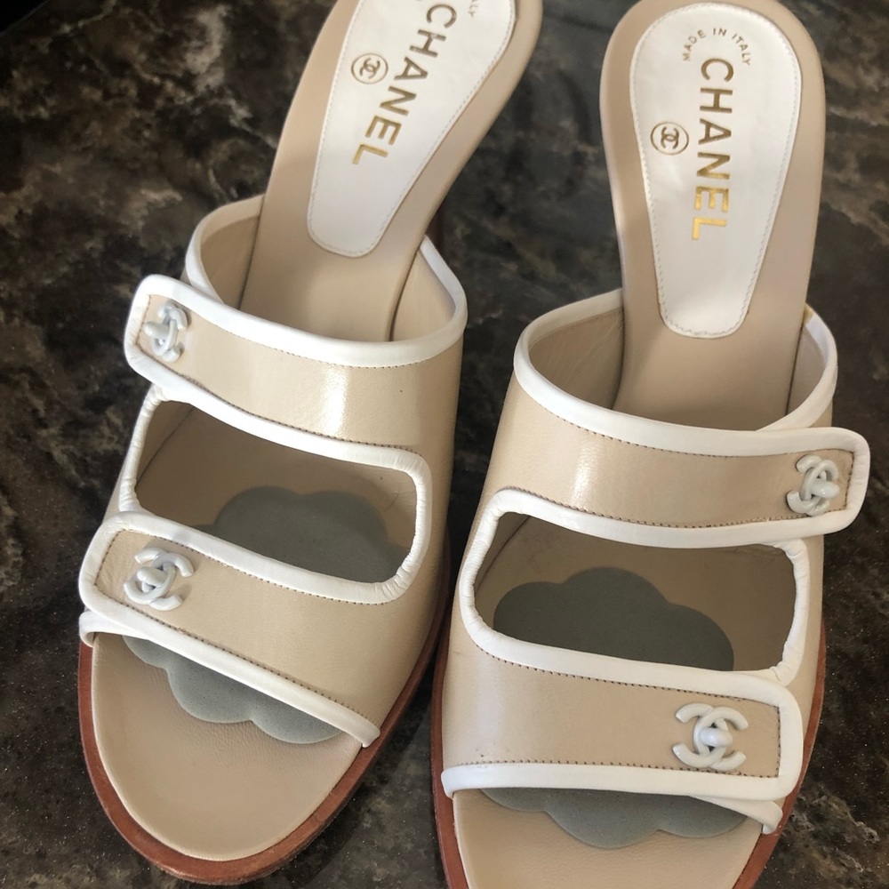 Chanel pumps